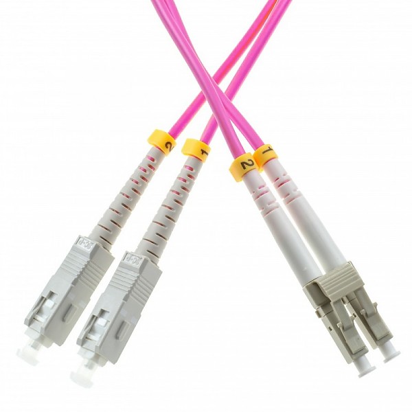 Patchcord SC/UPC-LC/UPC, MM, 50/125, dupleks, włókno OM4, 0,5 m 