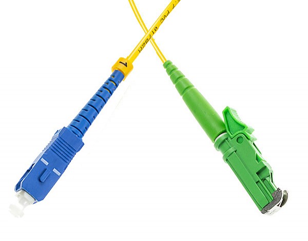 Patchcord LSH/APC-SC/UPC, SM, 9/125, simpleks, włókno G652D, 2 m 
