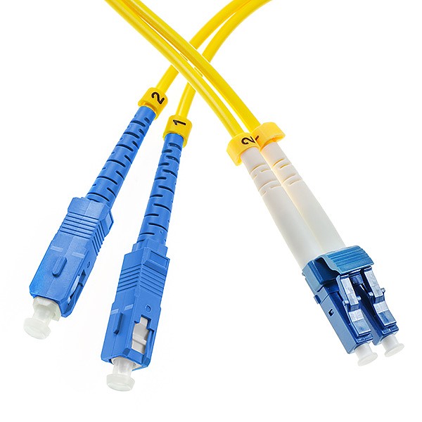 Patchcord wiatowodowy jednomodowy SC/UPC-LC/UPC, 9/125, dupleks, wkno G652D, 3.0mm, dugo 10m